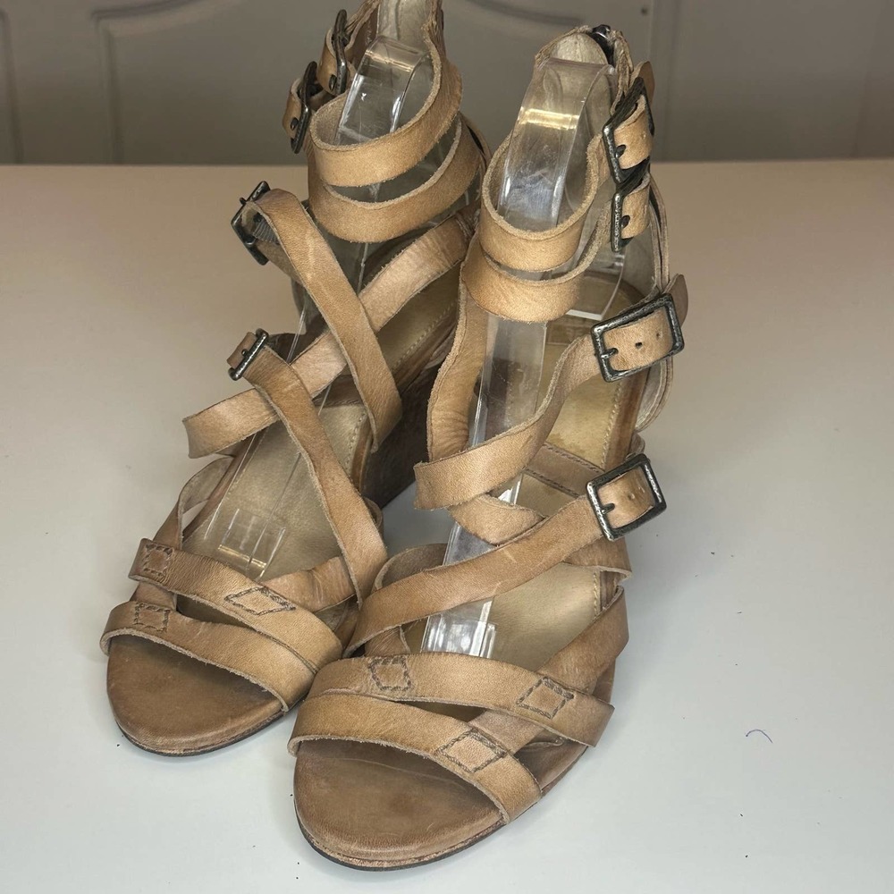 Frye Rain Strappy wedges in brown women’s size 9.5
